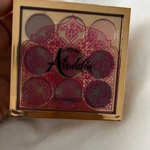 Disney Mac Aladdin eye shadow palette